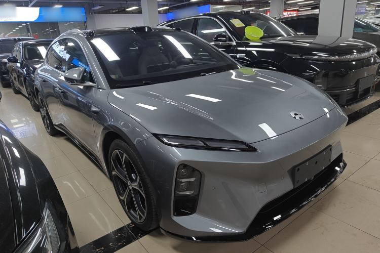 Used Nio ET5T 2025 100kWh Touring Front Right 45 Deg