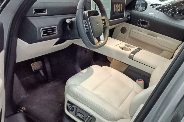 Used Li Auto MEGA 2025 Home Family Special Edition