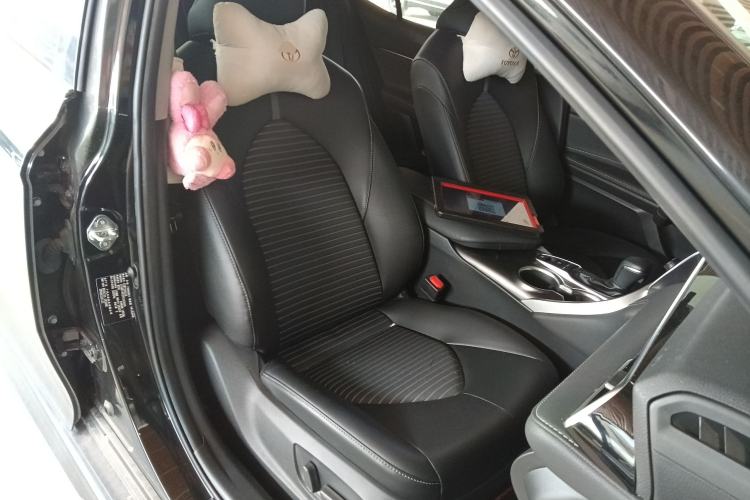 Used Toyota Camry 2023 2.0S Knight Edition