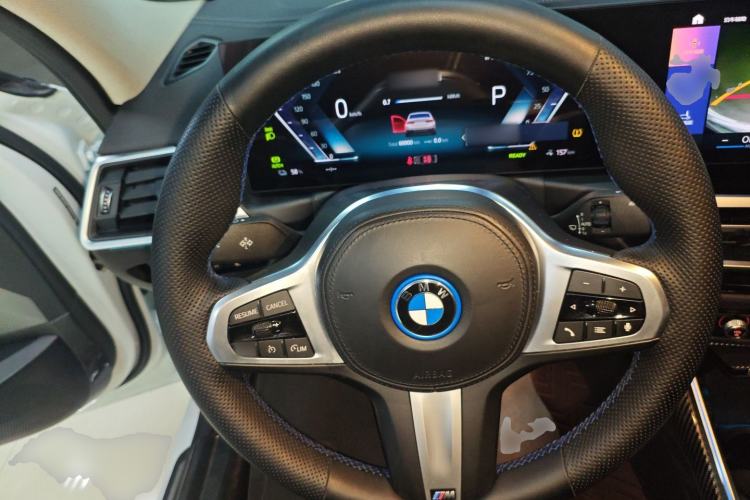 Used BMW i3 2022 eDrive 35 L
