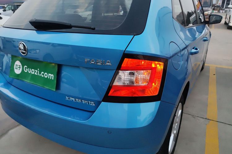 Used Skoda Fabia 2017 1.4L Automatic Car Enjoy Edition