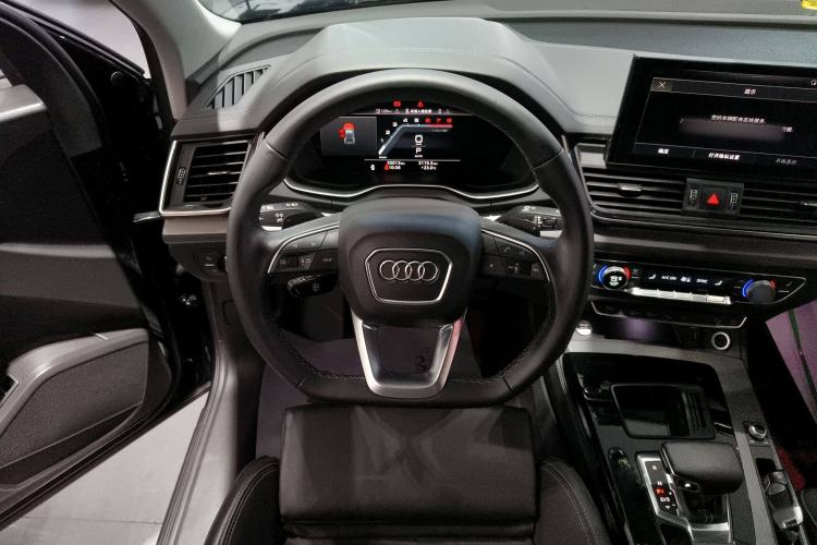 Used Audi Q5L 2022 40T Luxury Dynamic Model
