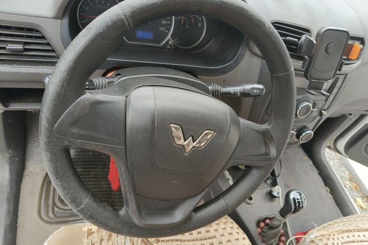 Used Wuling Hongguang 2016 1.5L Restyled S Comfort Version Steering Wheel