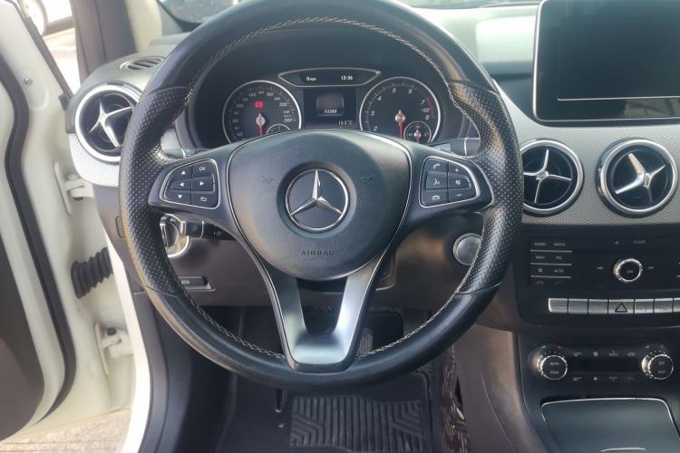 Used Mercedes-Benz B-Class 2015 B 200 Fashion Model