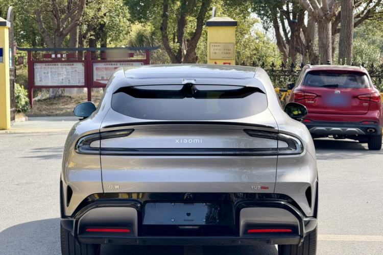Used Xiaomi Auto YU7 2025 Ultra-Long Range High-Performance All-Wheel-Drive Max Edition