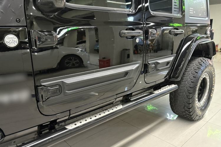 Used Jeep Wrangler 2019 2.0T Sahara Four-Door Version China VI Emission Standard
