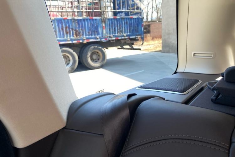 Used Land Rover Range 2020 3.0 L6 Long-Wheelbase Legacy Interior 4