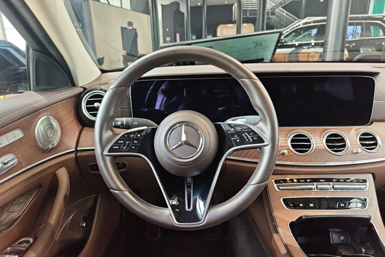 Used Mercedes-Benz E-Class 2023 E 300 L Luxury Model Steering Wheel