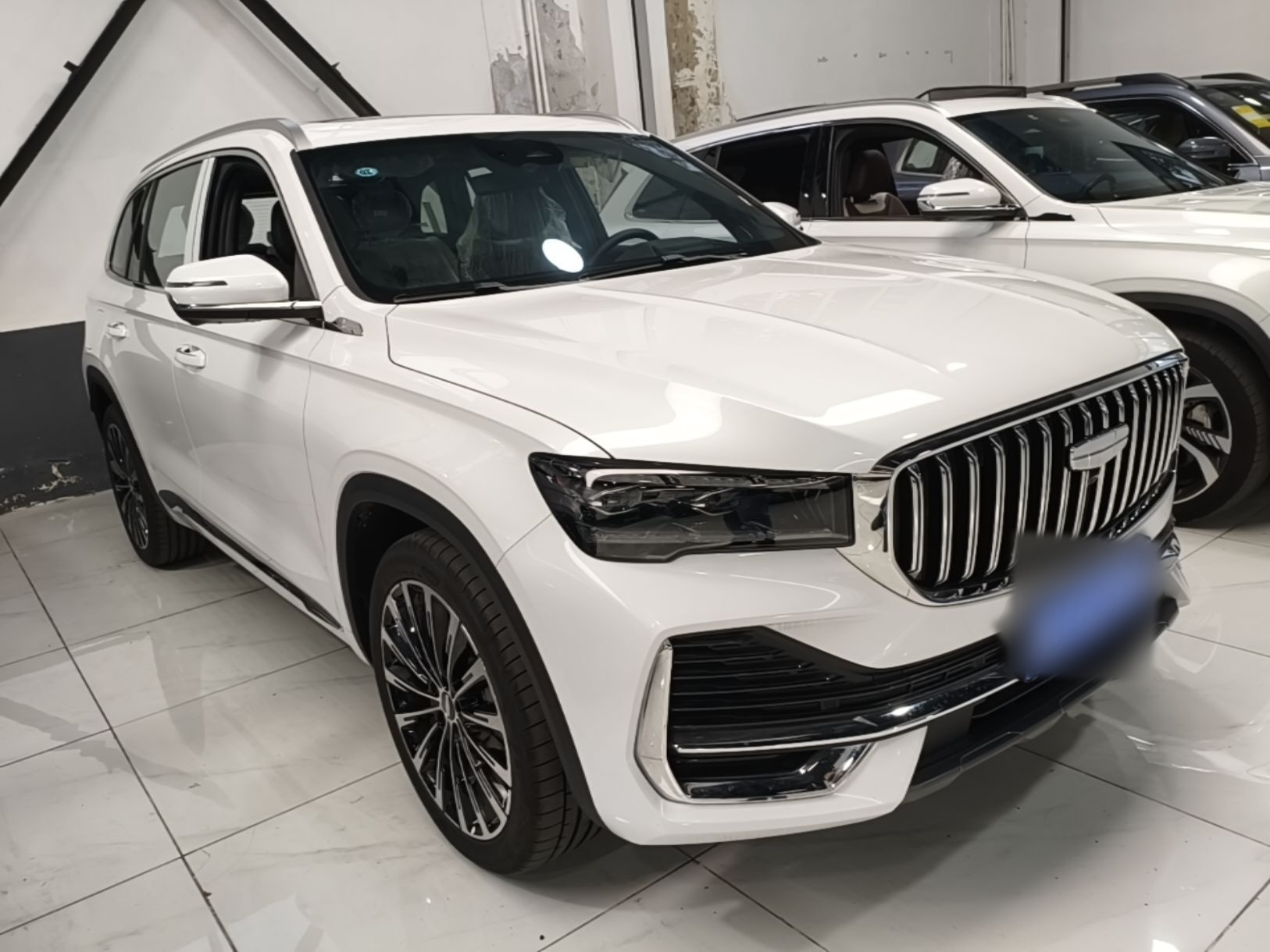 Geely Auto Monjaro L 2025 Dongfang Yao 2.0TD Automatic Jinzhao Edition — снимка 3
