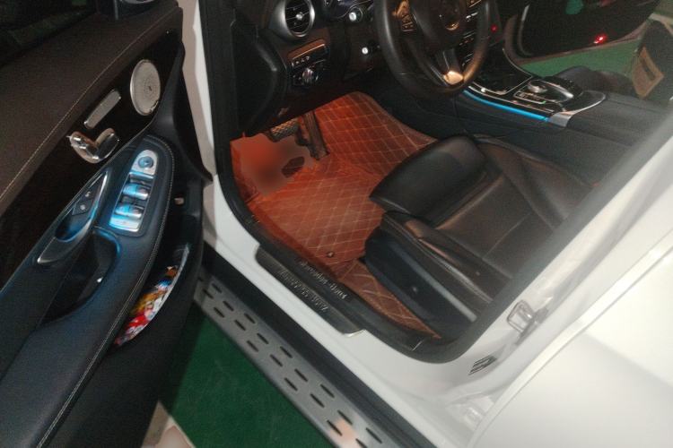 Used Mercedes-Benz GLC 2018 GLC 260 4MATIC Luxury Model
