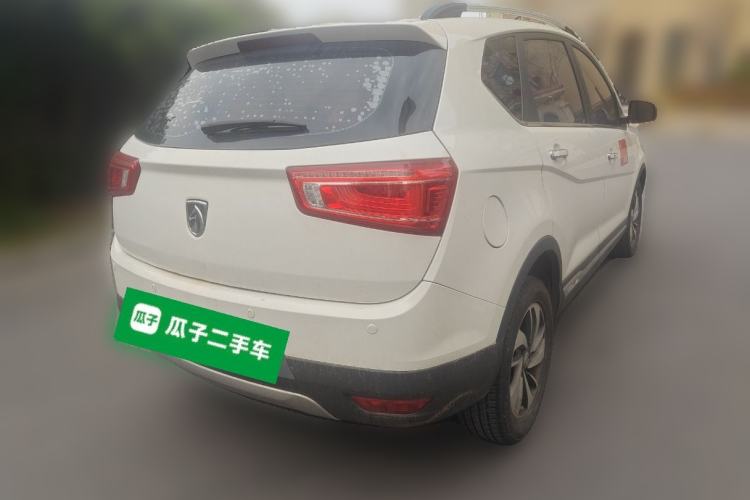 Used Baojun 560 2017 Rhythmic Edition 1.5T Manual Premium Model Rear Right 45 Deg