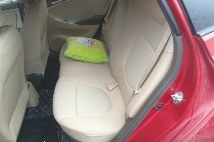 Used Hyundai Verna (older generation) 2010 Sedan 1.4L Manual Comfort GS
