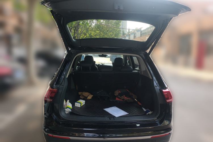 Used Volkswagen Tiguan L 2019 330TSI Automatic Two-Wheel Drive Smart Luxury Version China VI Standard