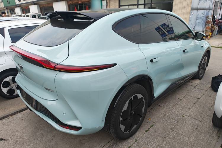 Used IM LS7 2023 90 kWh Elite Rear-Drive Version
