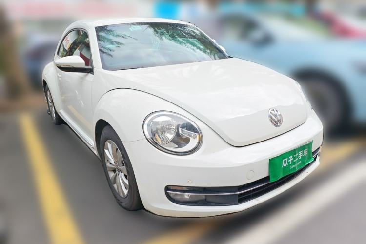 Used Volkswagen Beetle 2015 180TSI model
