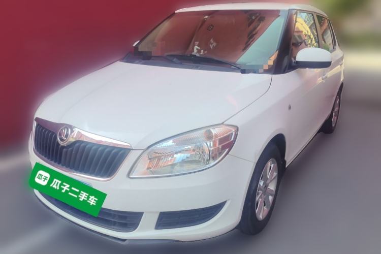 Used Skoda Fabia 2014 1.4L Automatic Crystal Edition Guazi used car, China used car export, Used car for sale, Used  cars, Cheapest cars for sale