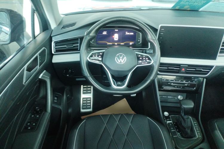 Used Volkswagen Tiguan L 2023 Restyled 330TSI Automatic Two-Wheel Drive R-Line Enhanced Comfort Version