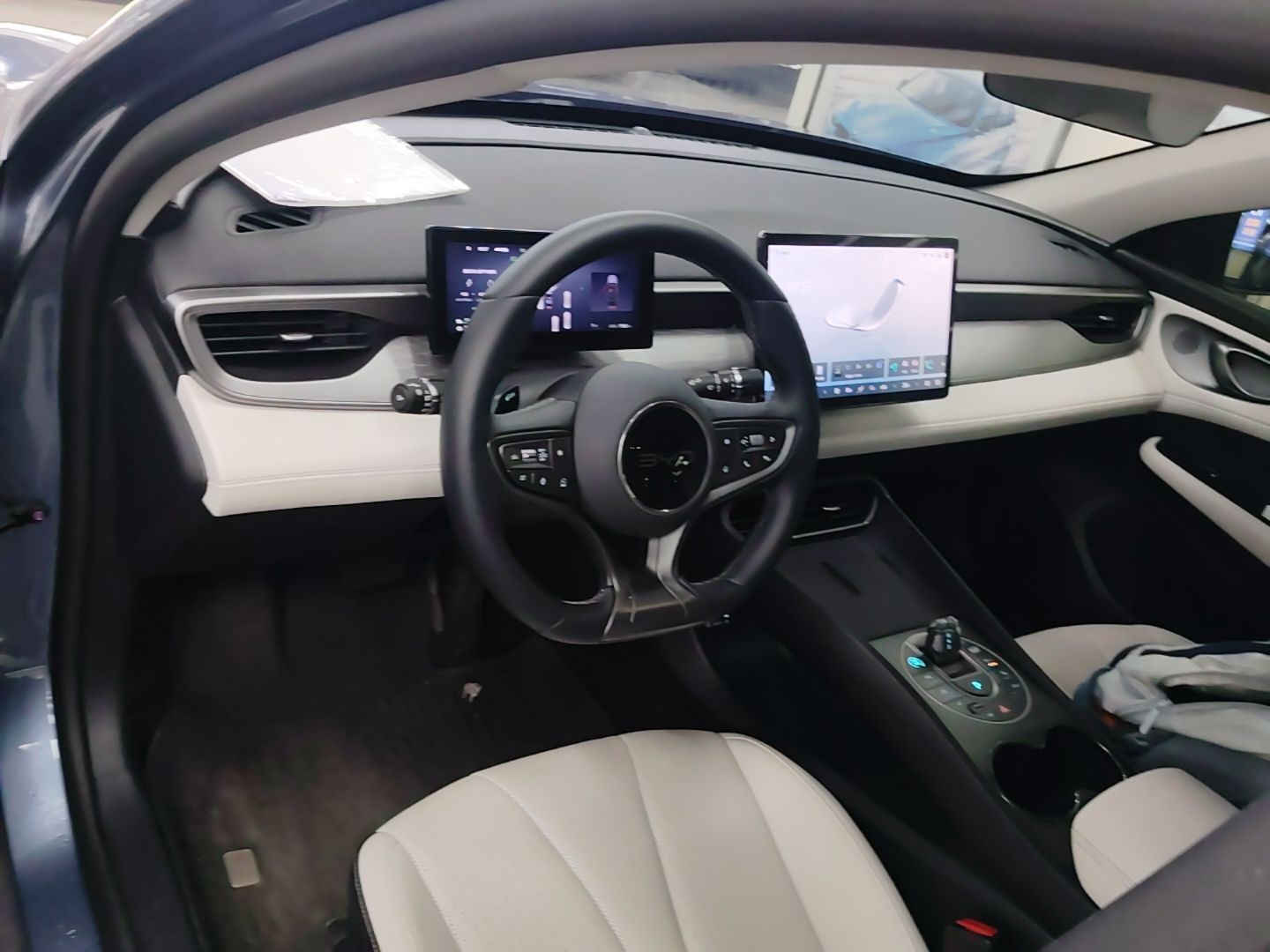 BYD Seal 05 DM-i 2025 DM-i Smart Drive 55KM Prestige Model — снимка 14