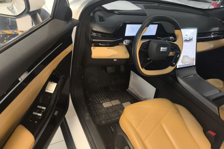 Used Geely Galaxy L6 2023 60km PLUS Driver Seat