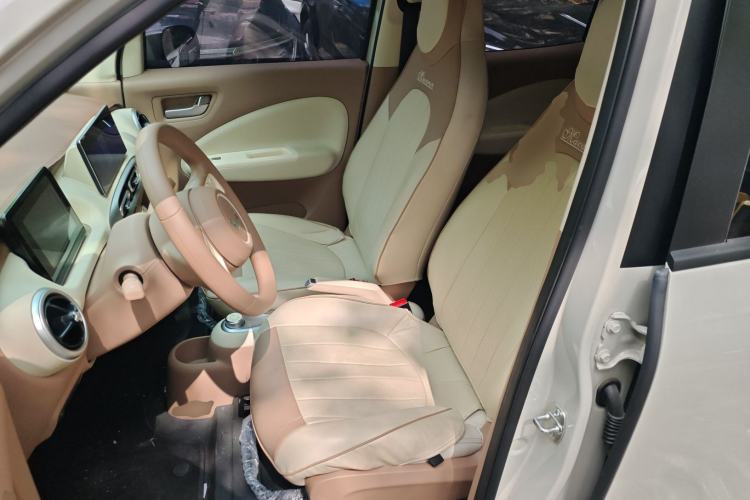 Used Wuling Hongguang MINIEV 2025 Four-Door Version Premium Edition Left Front Seat