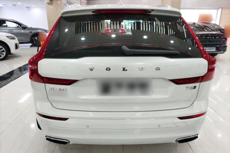 Used Volvo XC60 2019 T5 4x4 Smart Edition China V Standard