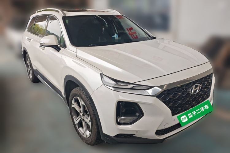 Used Hyundai Santa Fe 2020 380 TGDi Automatic Two-Wheel Drive GLS Luxury Edition Front Right 45 Deg