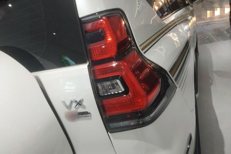 Used Toyota Prado 2018 3.5L Automatic VX NAVI with Rear-Mounted Spare Tire
