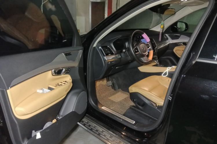Used Volvo XC90 2015 T6 Zhiyi Edition 7-Seater
