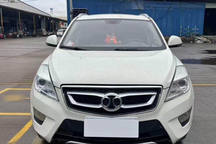 Used BAIC Senova X65 2015 2.0T automatic comfort version
