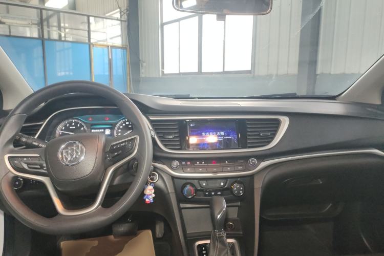 Used Buick GT 2021 Revised Version Flagship 1.5L Automatic Elite Edition Center Console