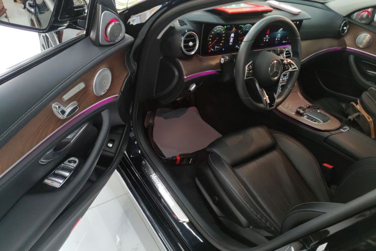 Used Mercedes-Benz E-Class 2022 E 260 L
