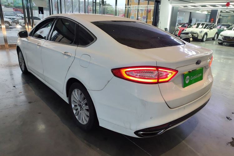 Used Ford Mondeo 2013 2.0L GTDi 200 Fashion Edition Rear Left 45 Deg