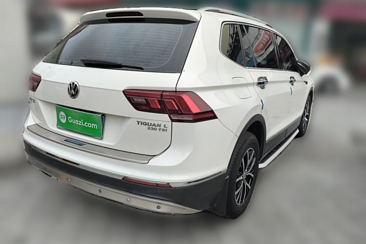 Used Volkswagen Tiguan L 2017 330TSI Automatic Two-Wheel Drive Luxury Edition Rear Right 45 Deg