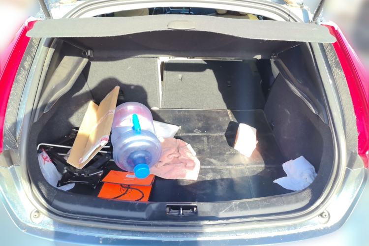 Used Volvo V40 2013 2.0T Zhiya Edition
