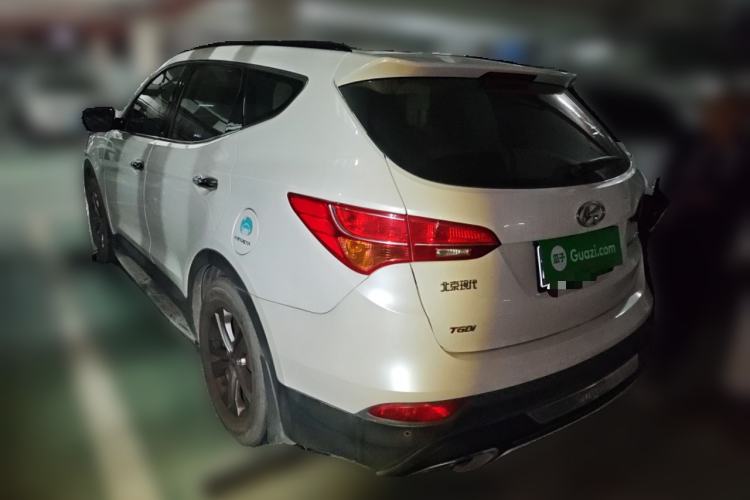 Used Hyundai Santa Fe 2015 2.0T Automatic Two-Wheel Drive Smart Version 5 Seats