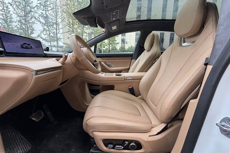 Used Hima Luxeed R7 2024 All-Electric 736 km Ultra Interior 6