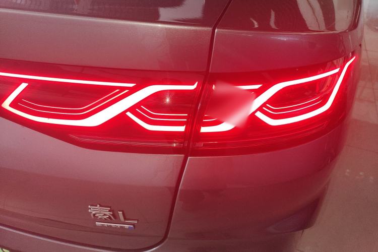 Used BYD Qin L 2025 DM-i Smart Drive 120KM Superior Model
