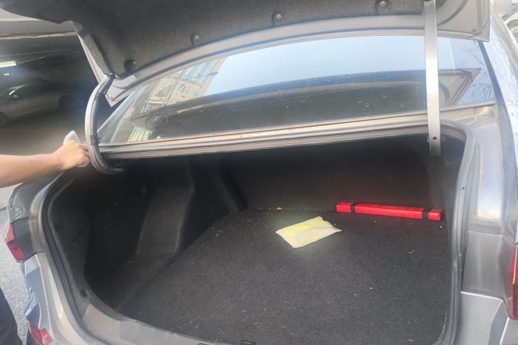 Used Chevrolet Monza 2022 320 Automatic Enjoyment Edition Trunk