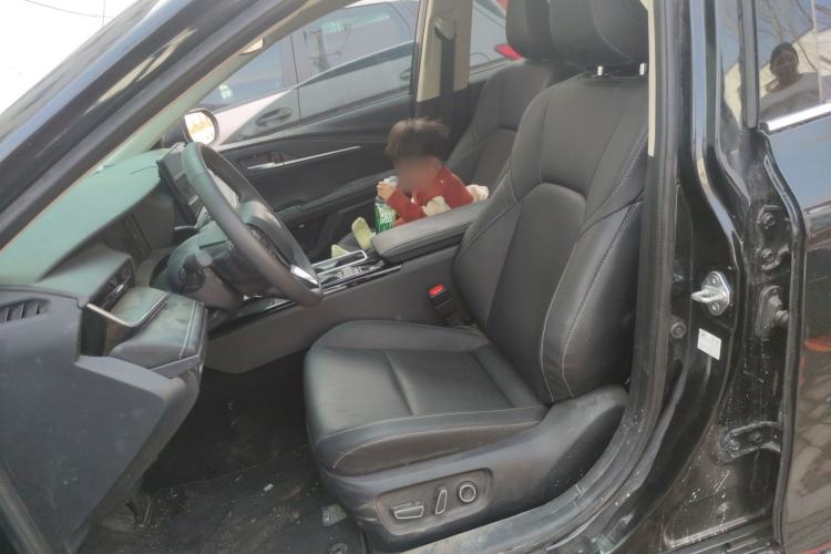 Used Toyota Camry 2026 Model Dual-Engine 2.0HGVP Luxury Edition