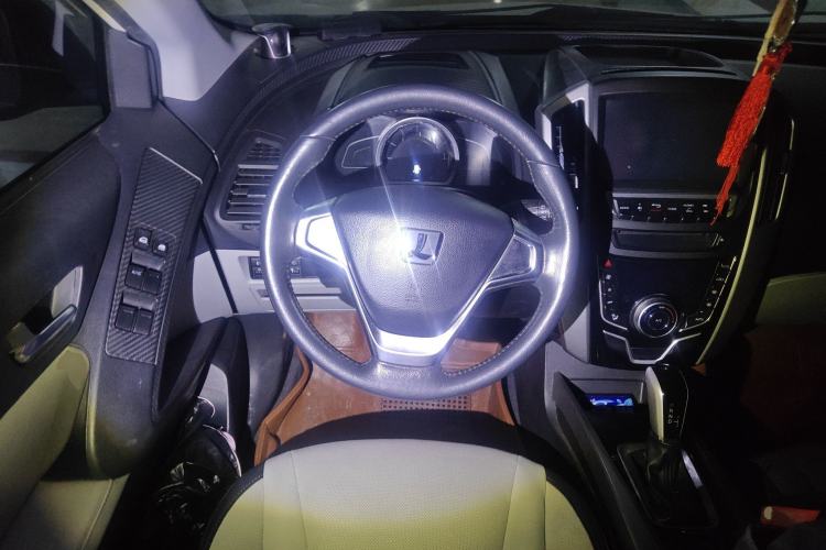 Used Luxgen U6 SUV 2014 1.8T Fashion Edition Steering Wheel