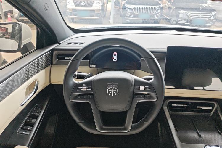 Used BYD Qin PLUS 2025 EV Smart Drive Edition 510KM Leading Model Steering Wheel