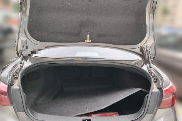 Used Infiniti Q50L 2018 2.0T Comfort Edition China VI Standard Trunk