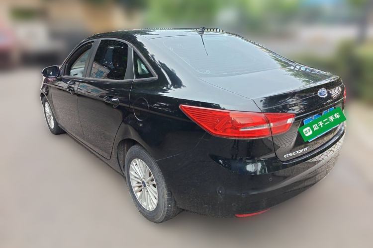 Used Ford Escort 2015 1.5L Manual Comfort Model
