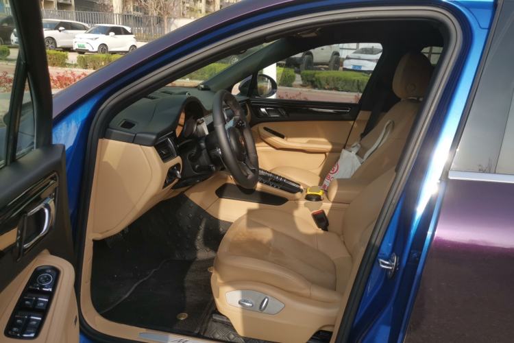 Used Porsche Macan 2017 Macan 2.0T Left Front Seat