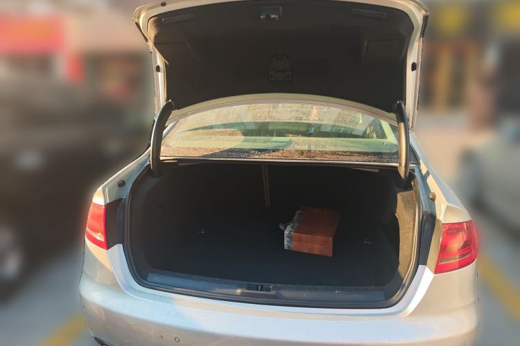 Used Audi A4L 2010 1.8 TFSI Comfort Model
