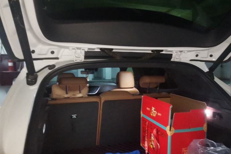 Used Buick Envision 2020 Encore S 652T Four-Wheel Drive Luxury Model
