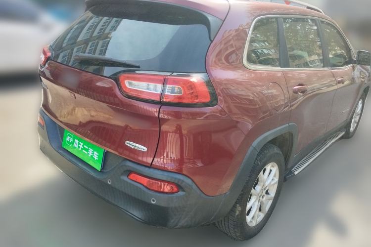 Used Jeep Cherokee 2016 2.0L Superior Edition Rear Right 45 Deg