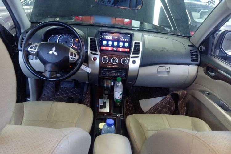 Used Mitsubishi Pajero Sport 2013 3.0L Automatic Two-Wheel Drive Luxury Edition