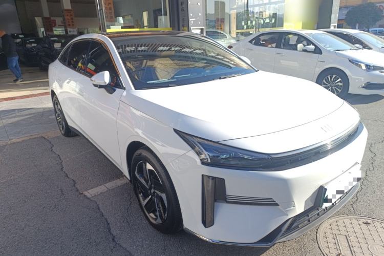 Used Geely Galaxy L6 2023 125km MAX
