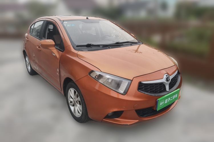 Used Brilliance H220 2014 1.5L AMT Sunroof Version
